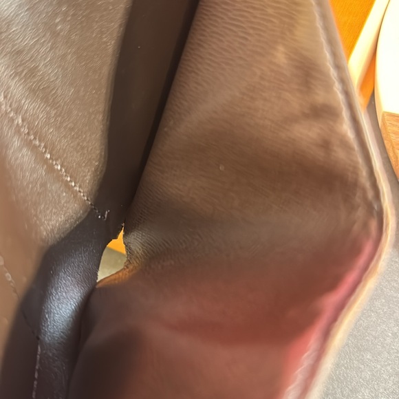 Louis Vuitton Damier Bifold Man’s wallet XL size Bif wallet for big man. - Picture 6 of 16